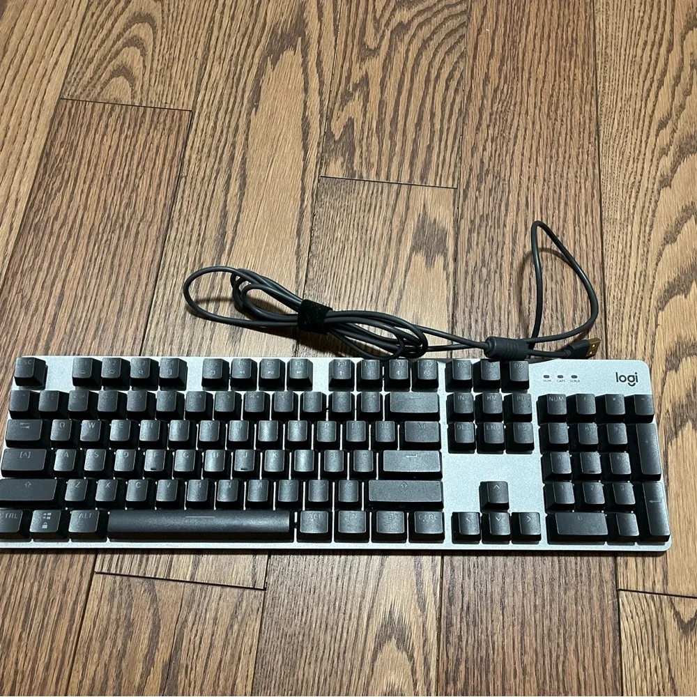 Logitech Wired Keyboard in Black and Gray